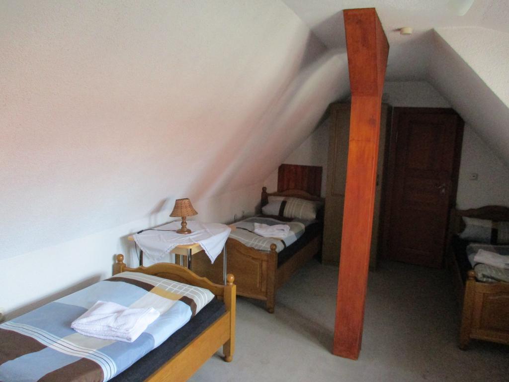 Hotel Erfurter Kreuz Kirchheim  Esterno foto
