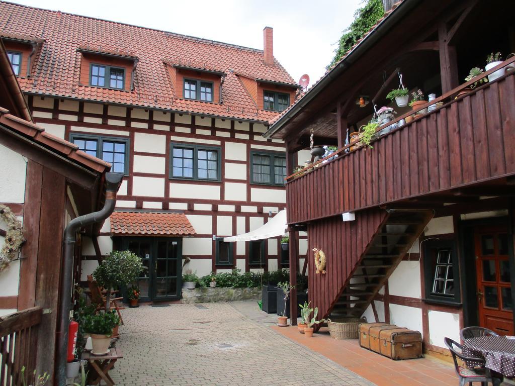 Hotel Erfurter Kreuz Kirchheim  Esterno foto