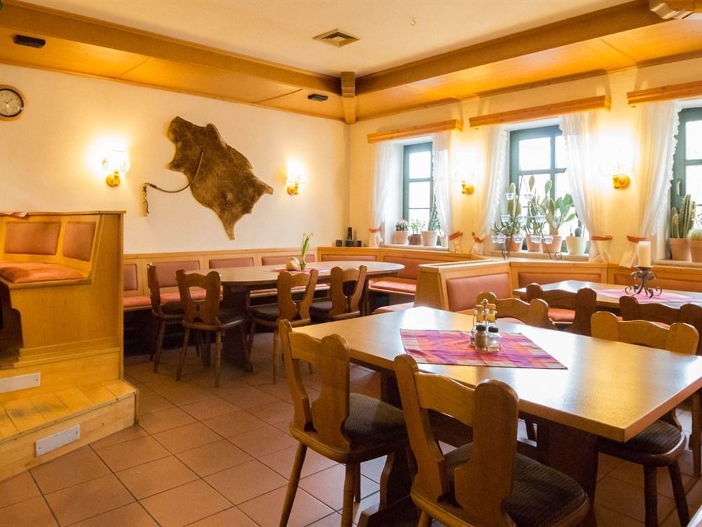 Hotel Erfurter Kreuz Kirchheim  Esterno foto
